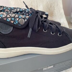 Palladium Sneakers Black Sz: 7.5